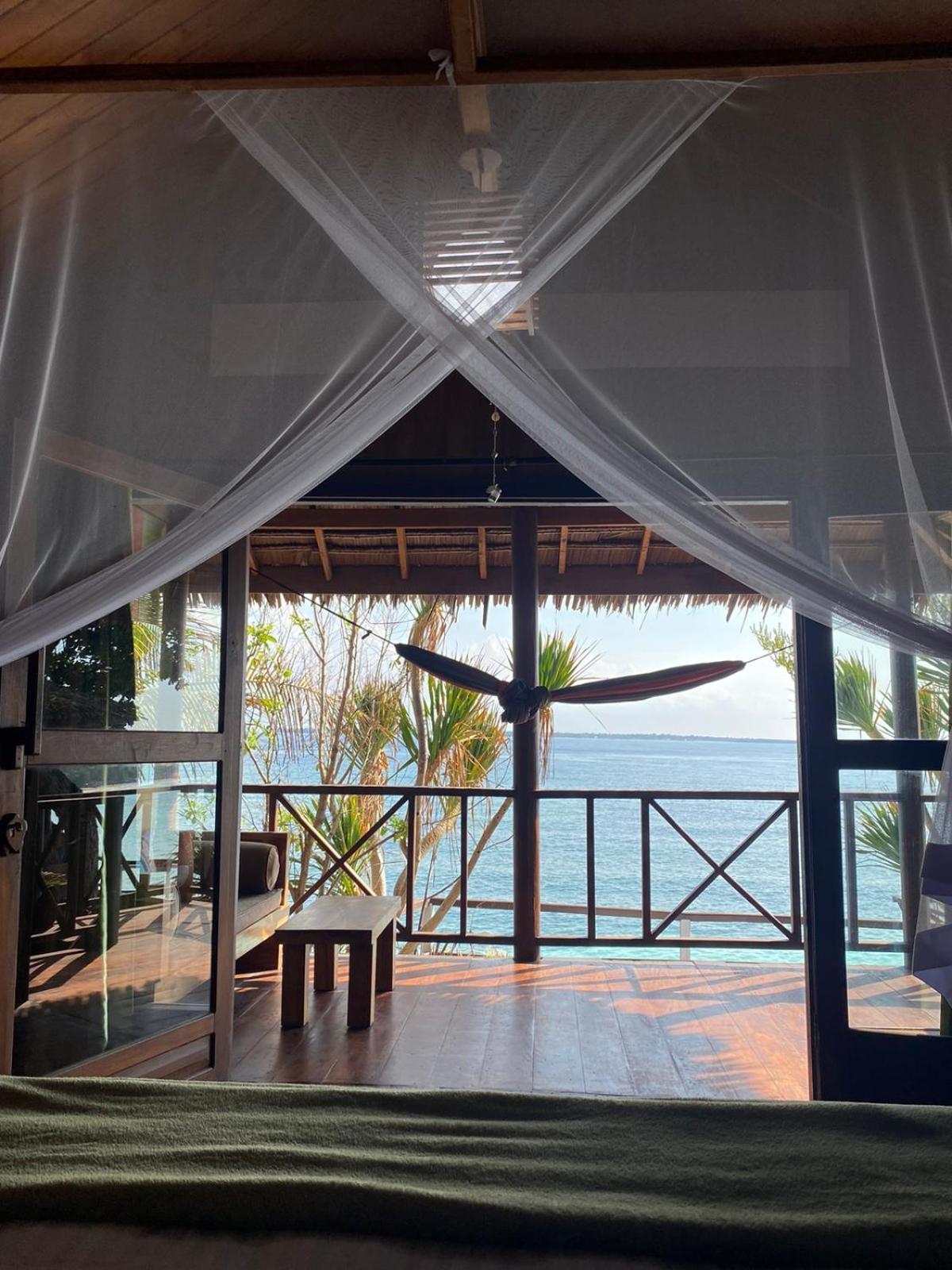 Nini'S Beach Bungalows Бира Стая снимка